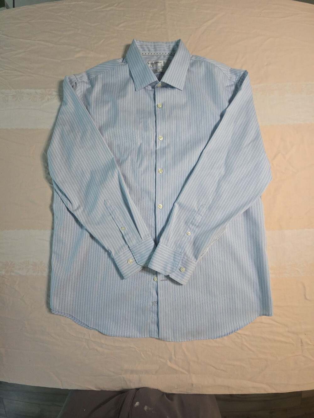 Perry Ellis Premium Men's Striped Long Sleeve Dress Shirt